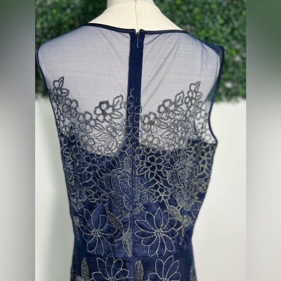 Tahari Arthur Levine Gold Floral Bodice Navy Blue Tulle Dress Size 14 Fit Flare - Picture 9 of 16